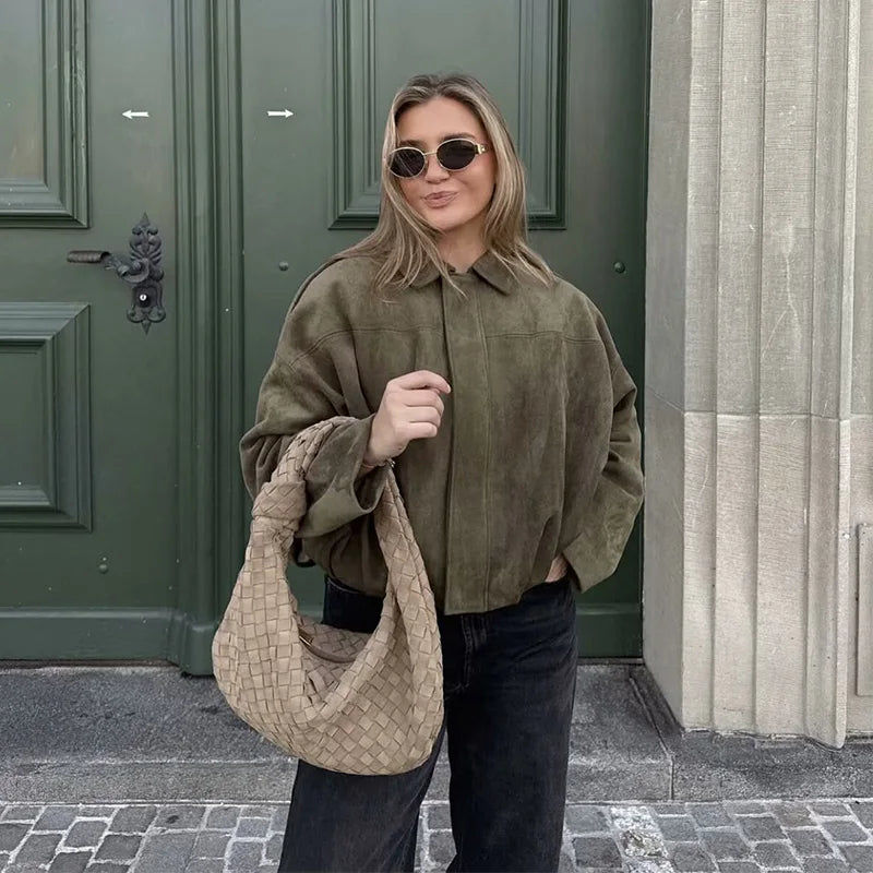 Monvia Élan — Chaqueta bomber • Cuello vuelto • Corte suelto
