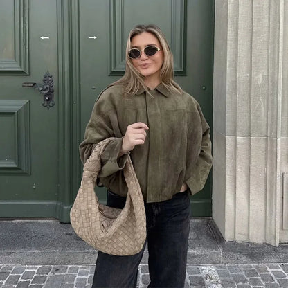 Monvia Élan — Chaqueta bomber • Cuello vuelto • Corte suelto